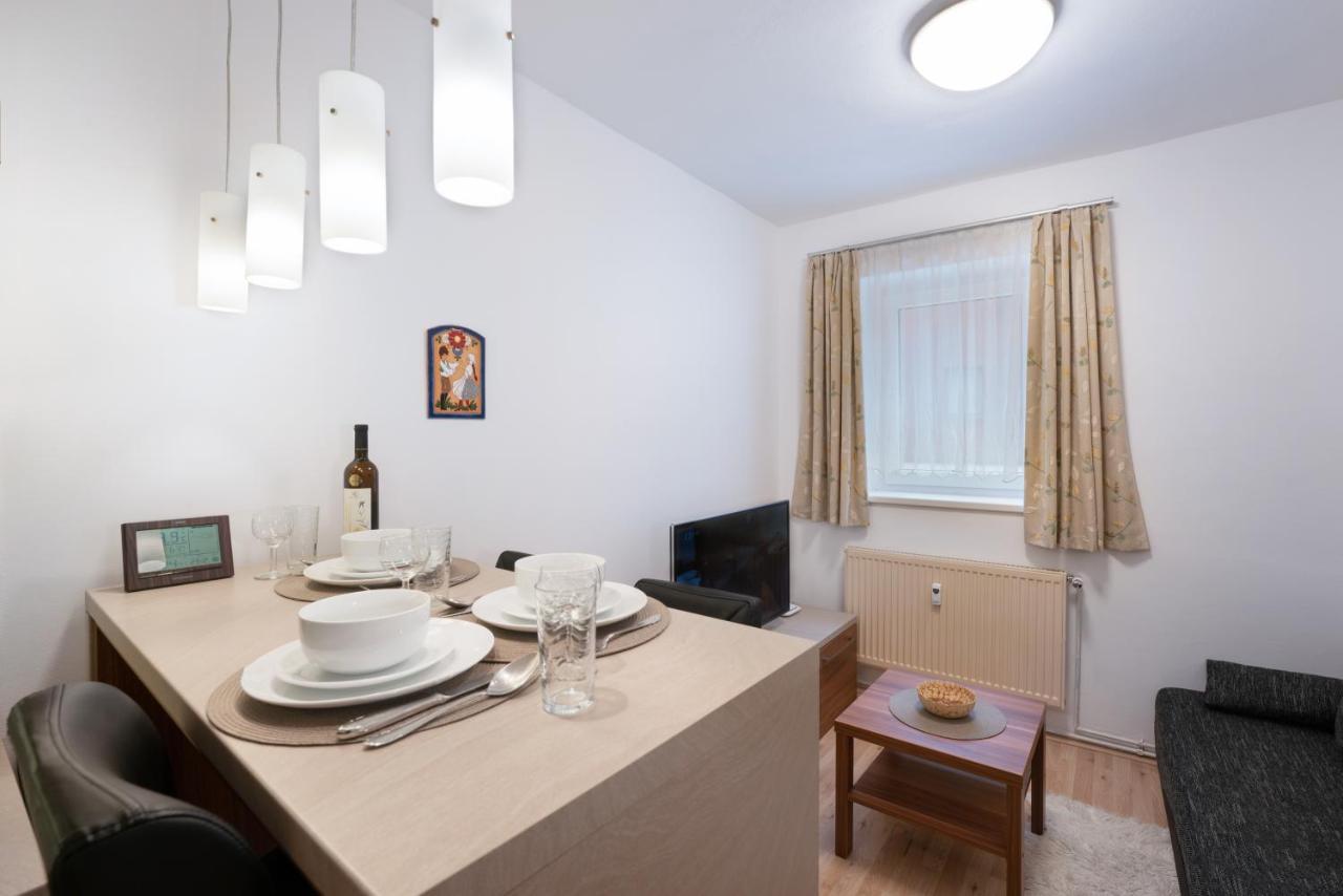 Depandance Marnet Sneznik Apartment Dolni Morava Exterior photo